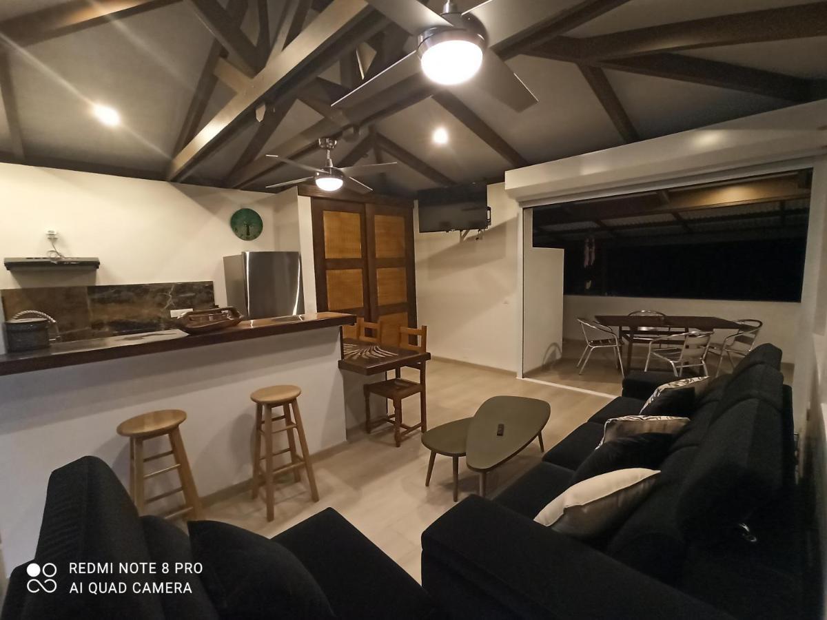 La Maison Du Voyage Tevaitoa Екстер'єр фото